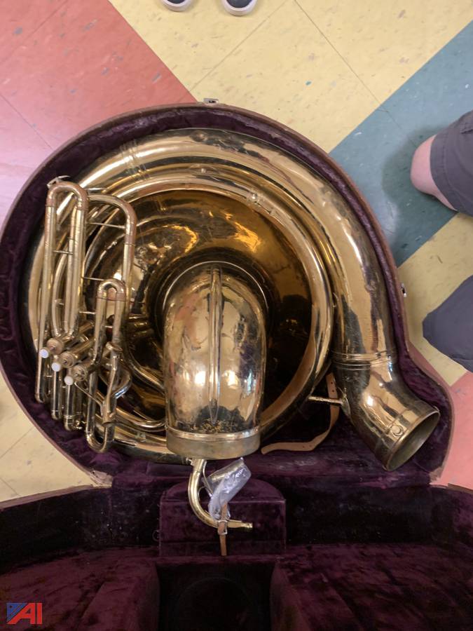 Auctions International Auction Rhinebeck CSDNY 33462 ITEM (3) Conn Sousaphone with 1/2
